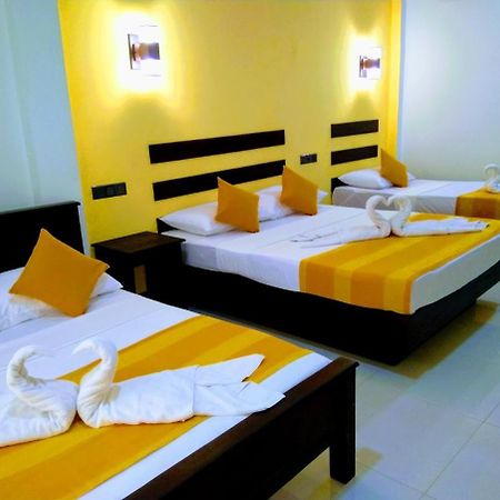Amron Resort Sigiriya Bagian luar foto