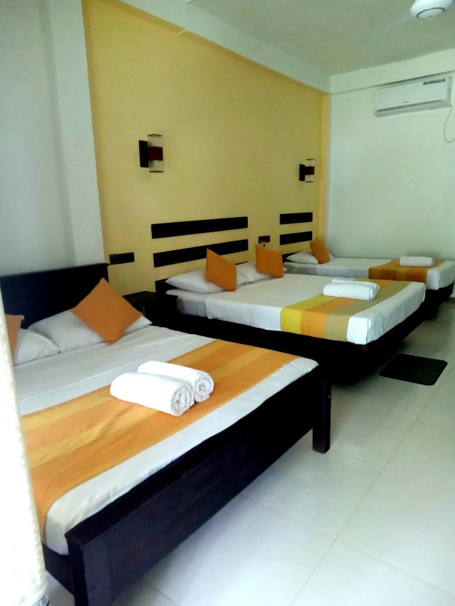Amron Resort Sigiriya Bagian luar foto