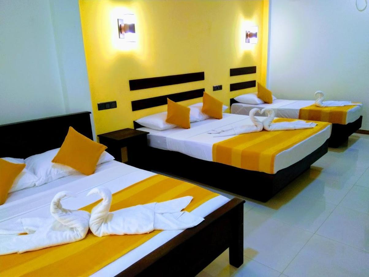 Amron Resort Sigiriya Bagian luar foto