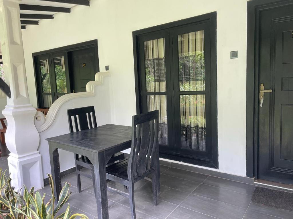 Amron Resort Sigiriya Ruang foto