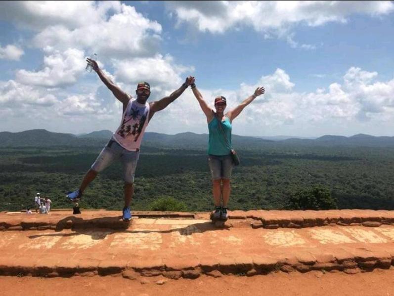 Amron Resort Sigiriya Ruang foto