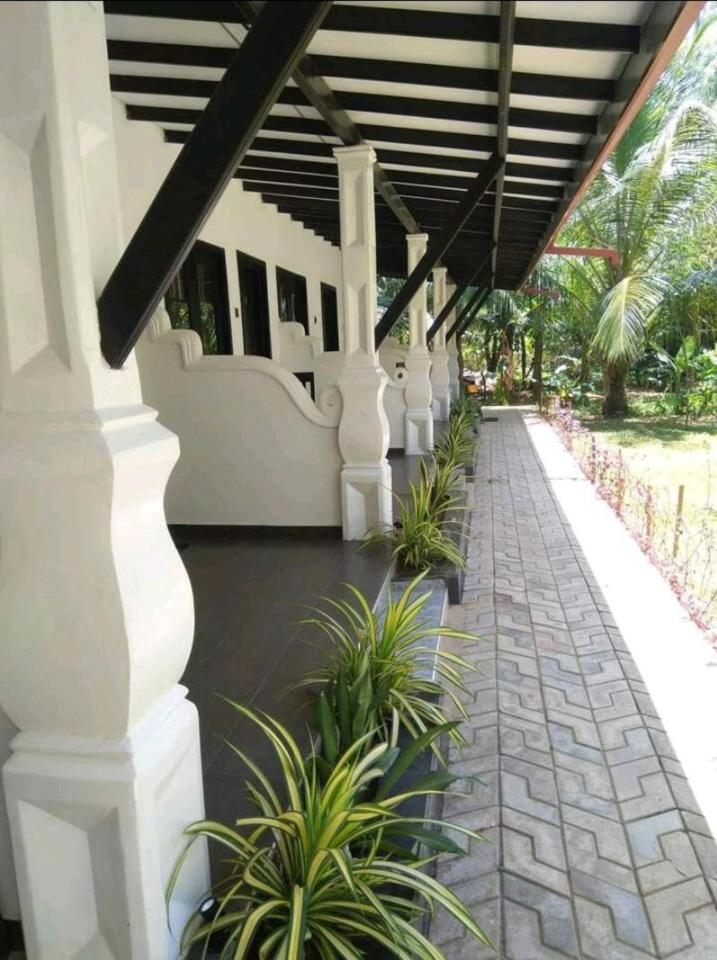 Amron Resort Sigiriya Ruang foto