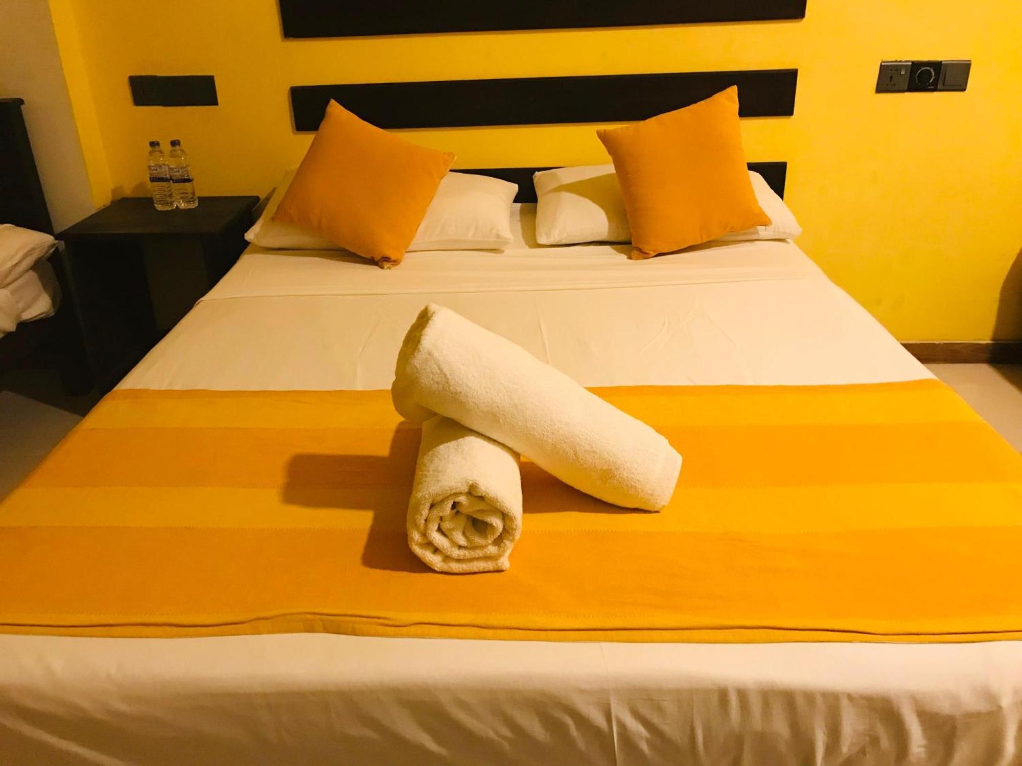Amron Resort Sigiriya Bagian luar foto